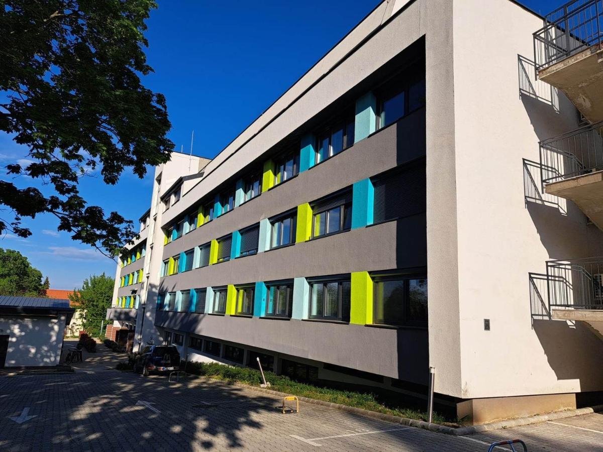 Levander Apartman Balatonfoldvar Exterior photo